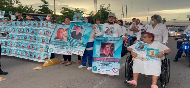 Colectivos de búsqueda marchan por Víctimas de Desapariciones Forzadas