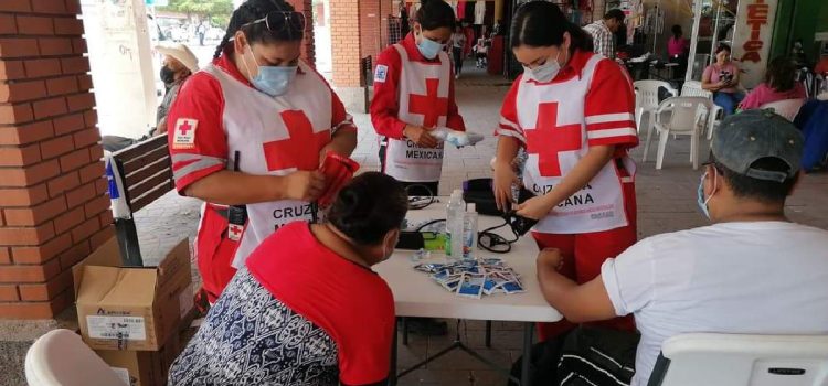 Cruz roja Navojoa inicia con campaña de entrega de sueros vida oral