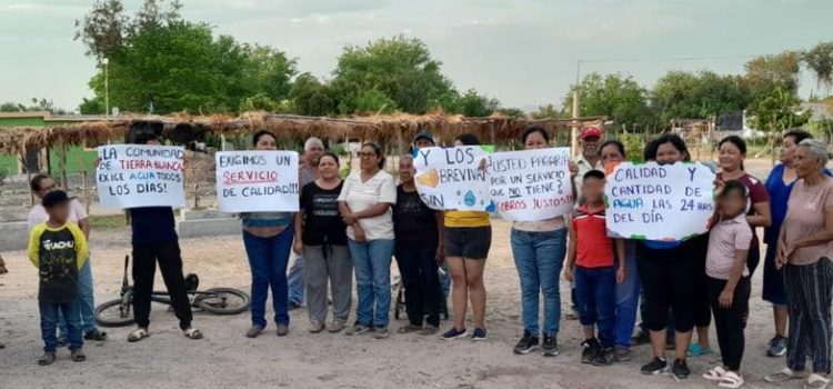 En Navojoa protestan habitantes de Tierra Blanca por falta de agua potable