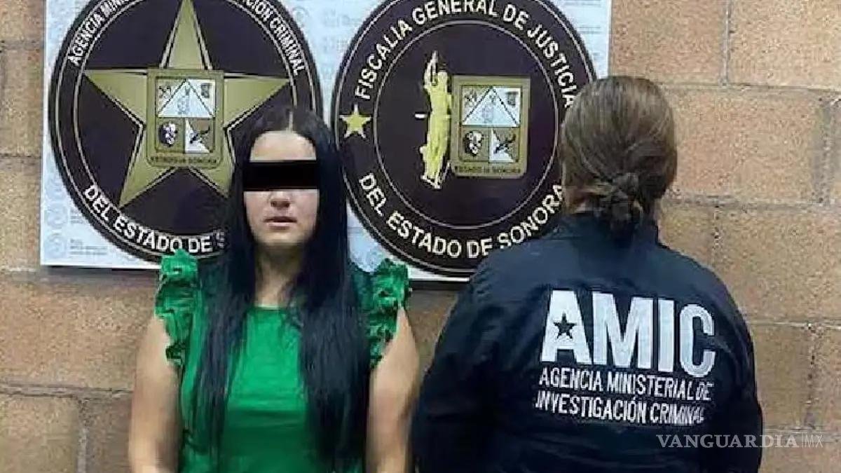 Fiscalía de Sonora detiene a mujer con orden de arresto en EU; es deportada para cumplir su condena