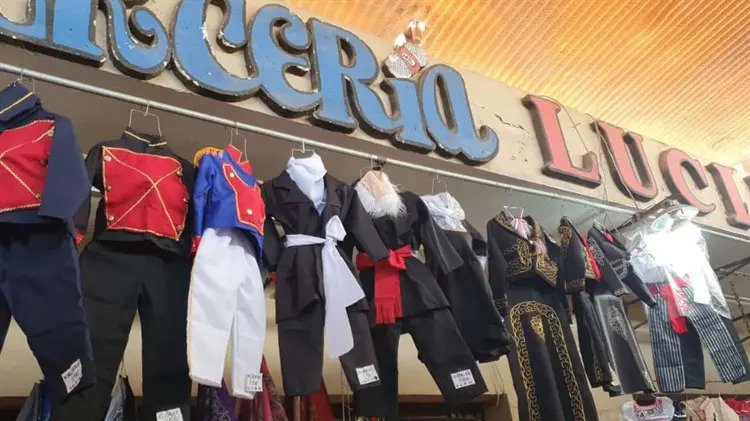 Comerciantes de Navojoa esperan aumentar ventas por el mes patrio
